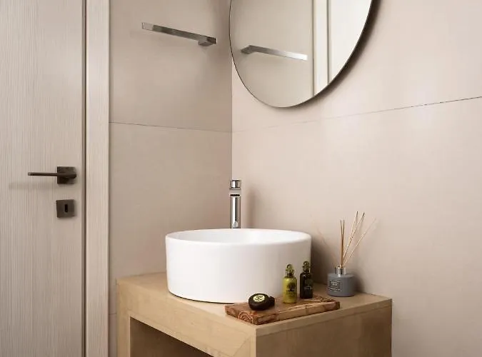Di Lusso - 2 Suites Hotel *